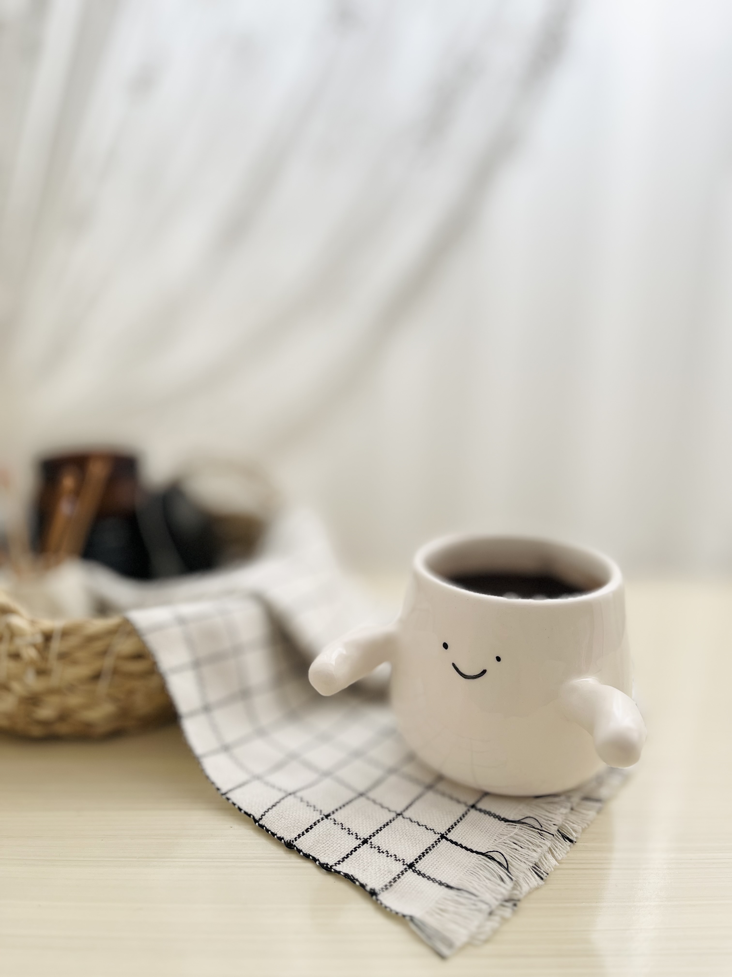 ماگ سرامیکی دست‌ساز طرح آغوش