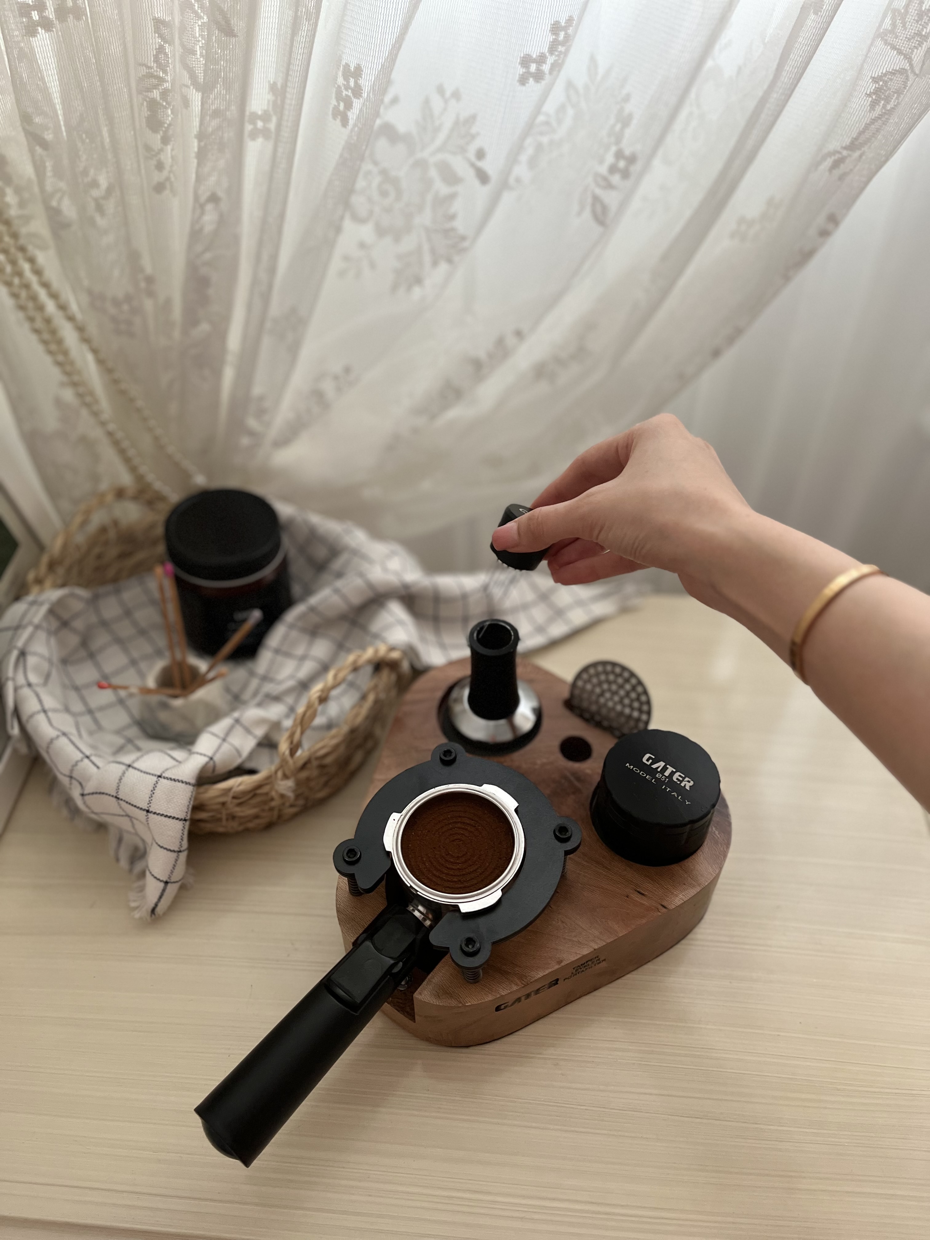 ست مثلثی تجهیزات قهوه سایز ۵۱ با استند چوبی